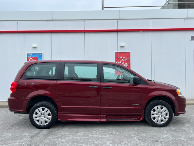2019 Dodge Grand Caravan WHEELCHAIR VAN-POWER RAMP-10KMS-SWIVEL - Photo 11