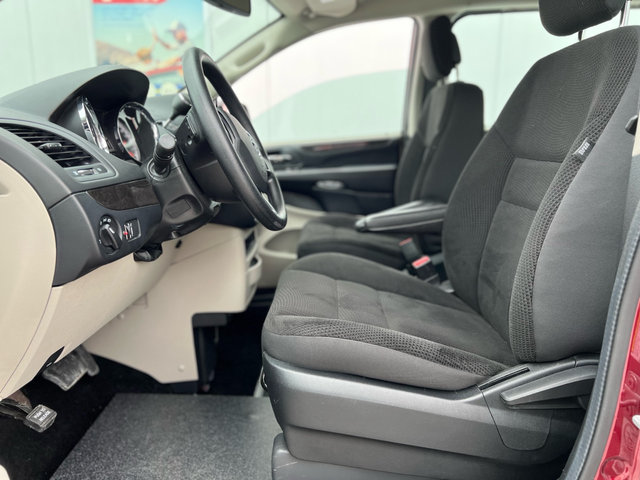 2019 Dodge Grand Caravan WHEELCHAIR VAN-POWER RAMP-10KMS-SWIVEL - Photo 13