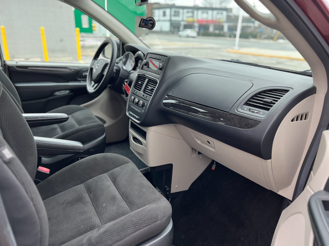 2019 Dodge Grand Caravan WHEELCHAIR VAN-POWER RAMP-10KMS-SWIVEL - Photo 20
