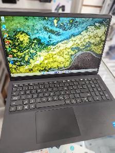 Laptop Dell  i5    11eme Gen  -  15.6’’ -- Comme neuf
