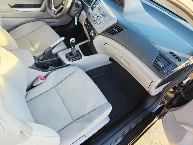 2012 Honda Civic Coupe Manual Bluetooth Cruise Control - Photo 12