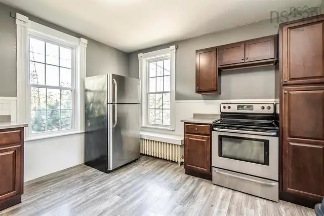 Main floor apartment for rent in Stellarton. Heat included. - Photo 2