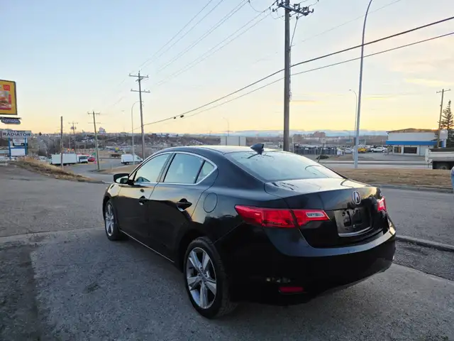 2013 Acura ILX Tech Package Sunroof Backup Camera Heated Seats - Photo 6