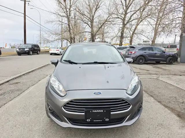 2014 Ford Fiesta Hatchback Navigation Sunroof Bluetooth - Photo 2