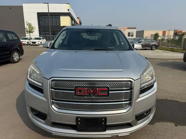 2015 GMC Acadia Denali AWD V6 : No Reported Accident, Very Well - Photo 2