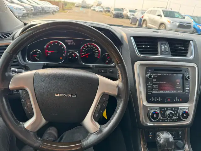 2015 GMC Acadia Denali AWD V6 : No Reported Accident, Very Well - Photo 7