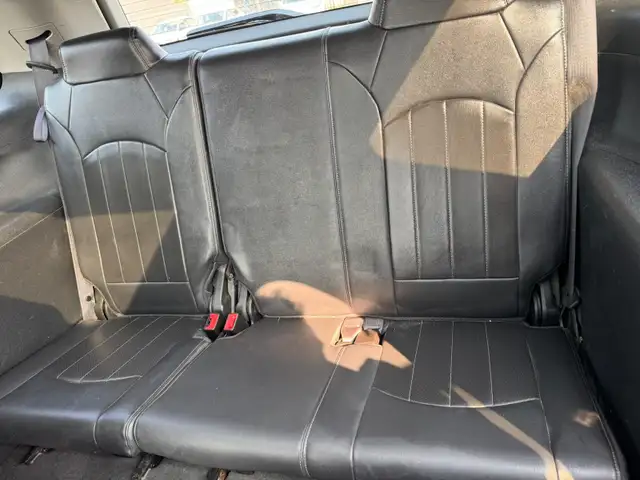 2015 GMC Acadia Denali AWD V6 : No Reported Accident, Very Well - Photo 13