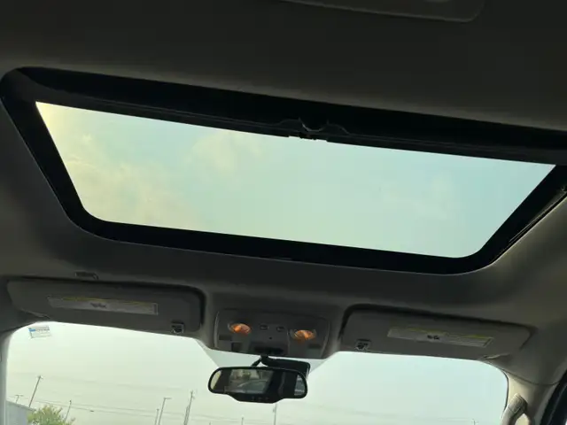 2015 GMC Acadia Denali AWD V6 : No Reported Accident, Very Well - Photo 15