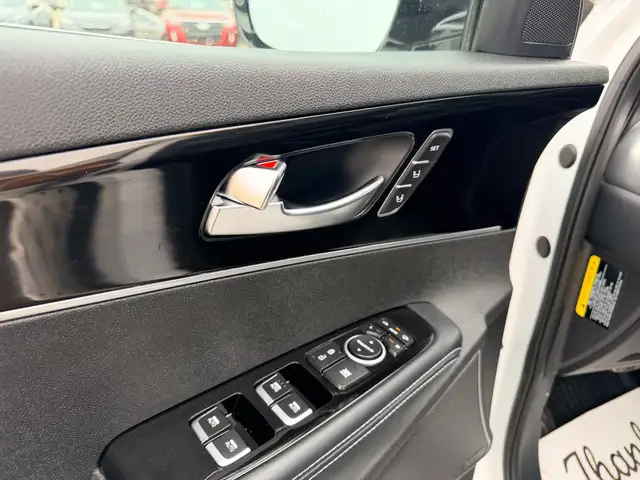 2017 Kia Sorento SX 3.3L AWD - Photo 16