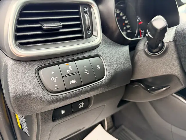 2017 Kia Sorento SX 3.3L AWD - Photo 18