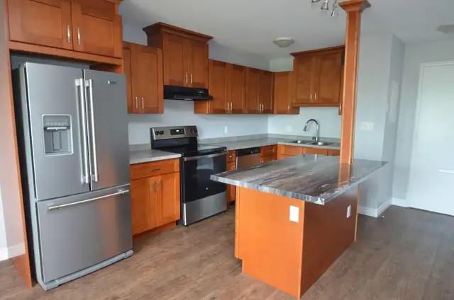 RENOED 2-BED w Balcony Avail Apr - 315 Glendale - Photo 7