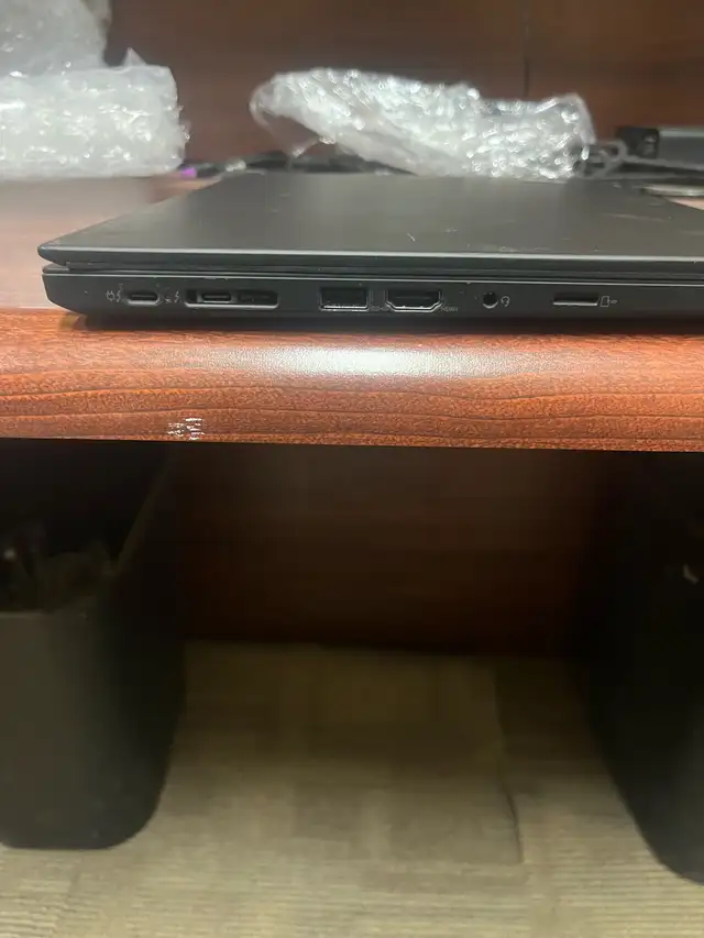 Lenovo Thinkpad T14 Laptop - Photo 3