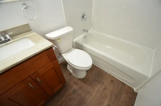 RENOED 1-BED with Balcony available May - 315 Glendale - Photo 10