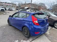 2012 Hyundai Accent GL - Photo 5