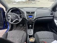 2012 Hyundai Accent GL - Photo 8