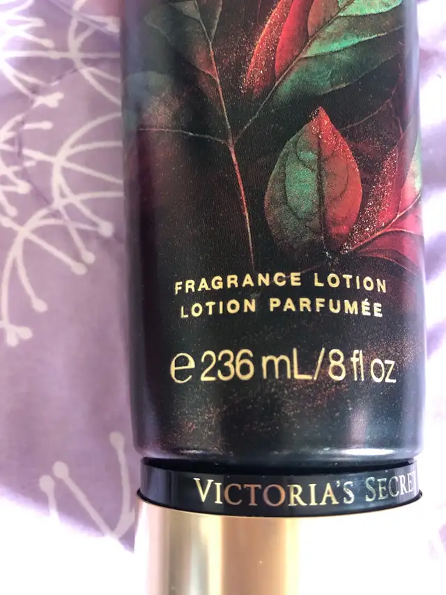 $5 TODAY ONLY : COACH AND VICTORIA SECRET SET -$5 CASH ONLY! - Photo 4