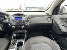 2015 Hyundai Tucson GL AWD - No Reported Accidents - Photo 11