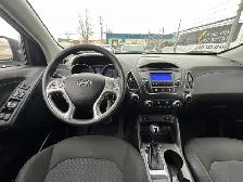 2015 Hyundai Tucson GL AWD - No Reported Accidents - Photo 14