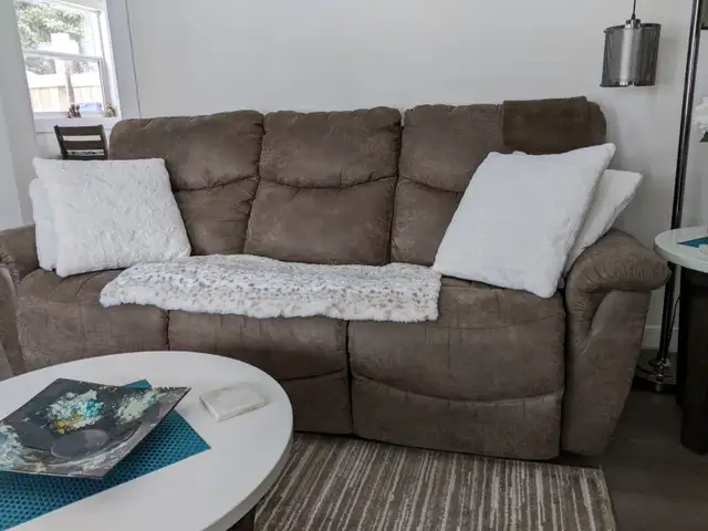 RECLINING SOFA AND LOVESEAT - Photo 3