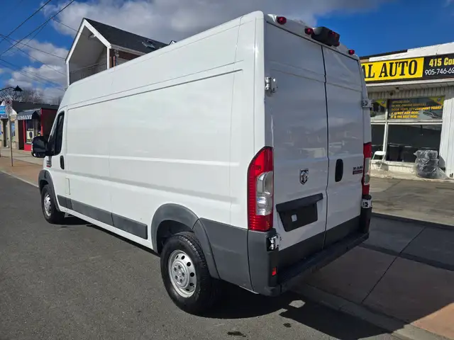 2018 Ram ProMaster Cargo Van - Photo 5