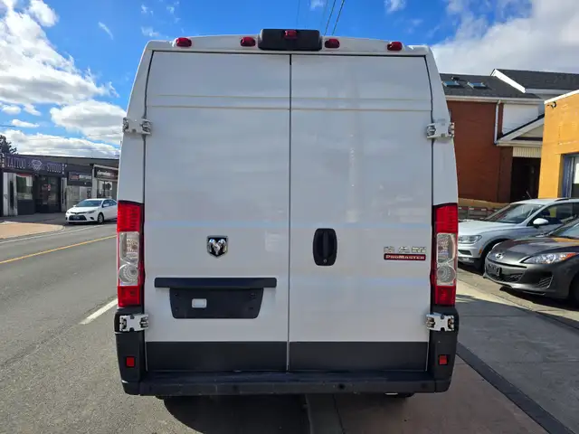 2018 Ram ProMaster Cargo Van - Photo 6