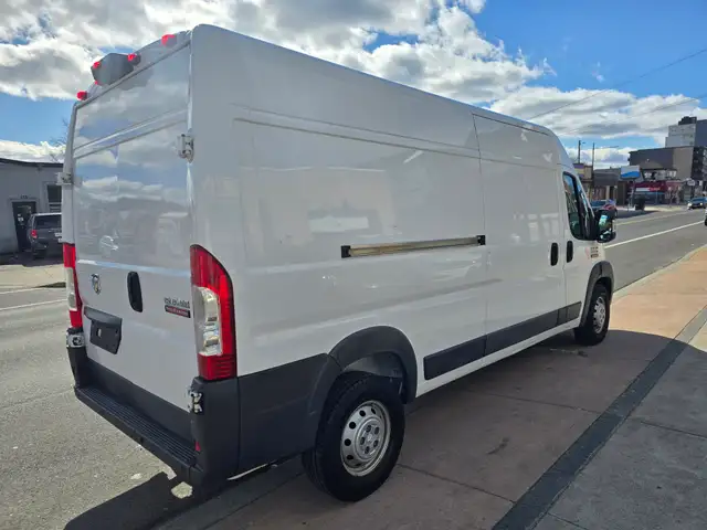 2018 Ram ProMaster Cargo Van - Photo 7