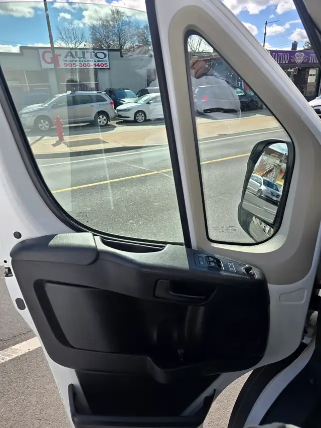 2018 Ram ProMaster Cargo Van - Photo 16