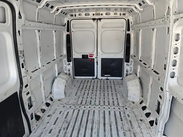 2018 Ram ProMaster Cargo Van - Photo 17