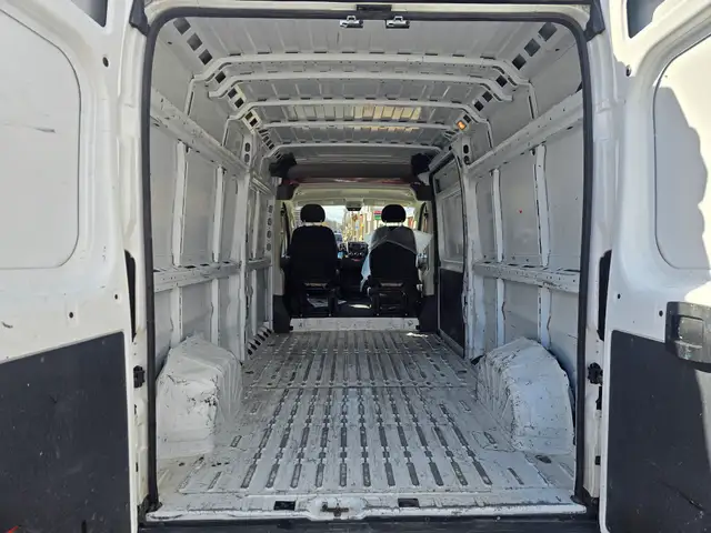 2018 Ram ProMaster Cargo Van - Photo 19