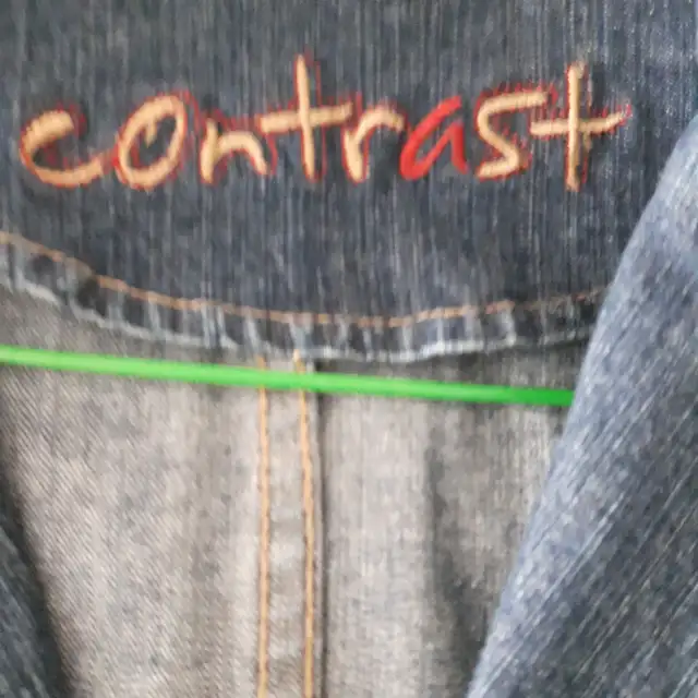 VESTE NEUVE EN DENIM CONTRAST GRANDEUR MEDIUM FEMME: $15.00 - Photo 2