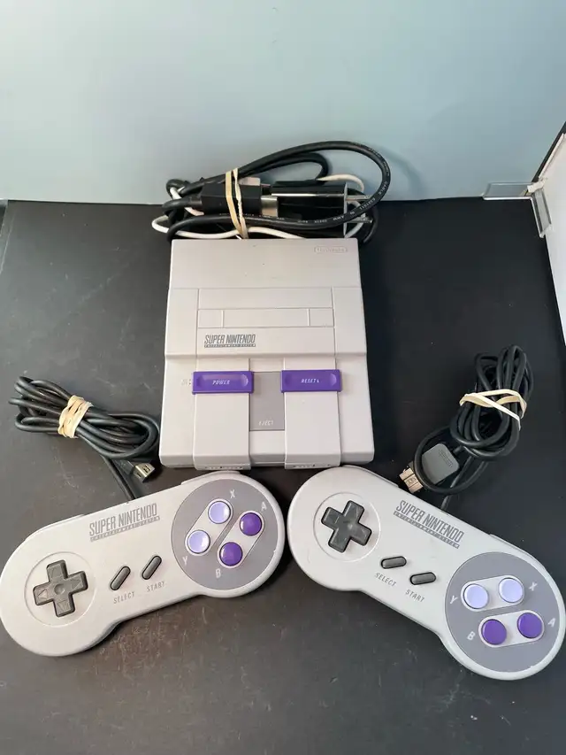 NINTENDO SNES MINI CLASSIC W/ACC