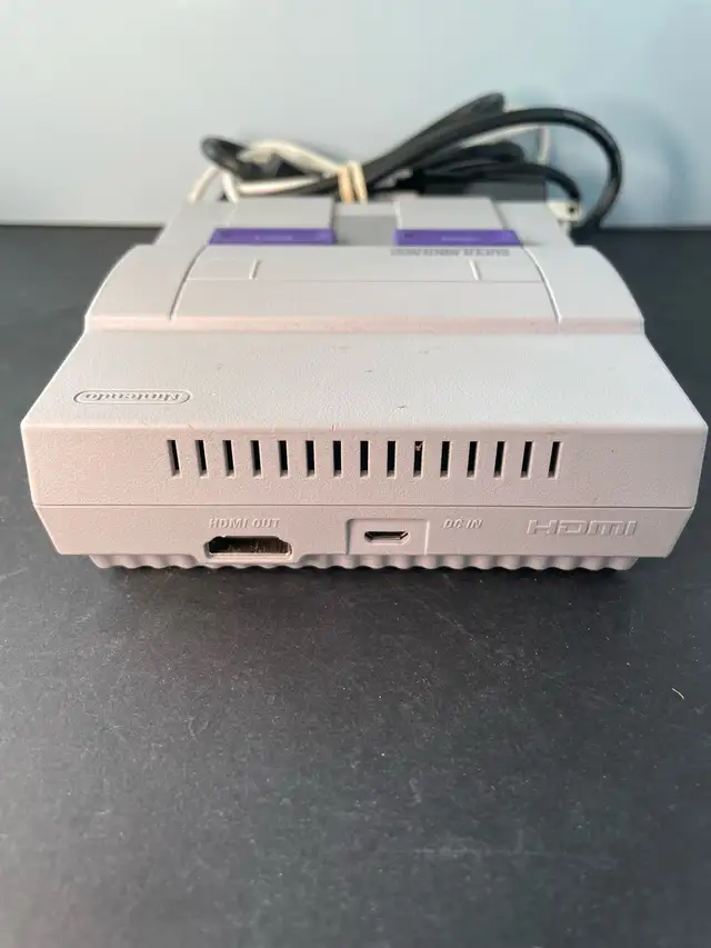 NINTENDO SNES MINI CLASSIC W/ACC - Photo 4