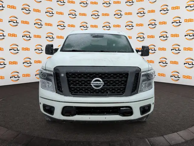 2018 Nissan Titan 4x4 Nav B.cam H.seat 1yr warranty - Photo 2