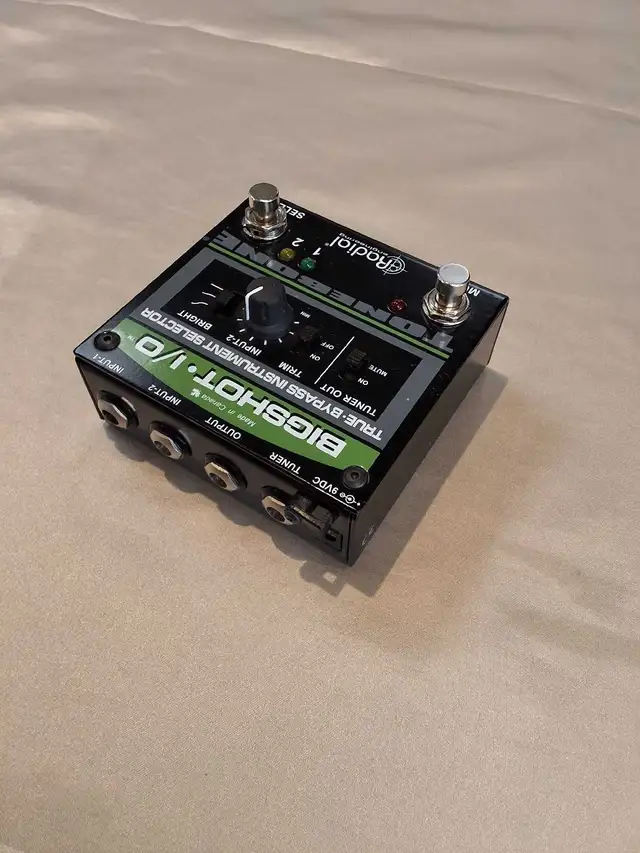 Radial Bigshot I/O Instrument Selector Pedal - Photo 2