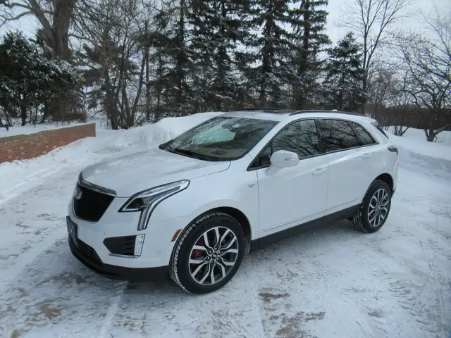 2024 Cadillac XT5 Sport Platinum AWD