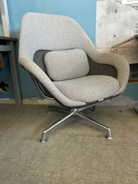 Steelcase Coalesce Lounge chairs only $499.99 excel condition - Photo 2