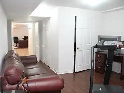 legal basement - Photo 5