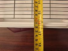 Cage a oiseau Vison usagée 60$.voir detail pour compatibilité.