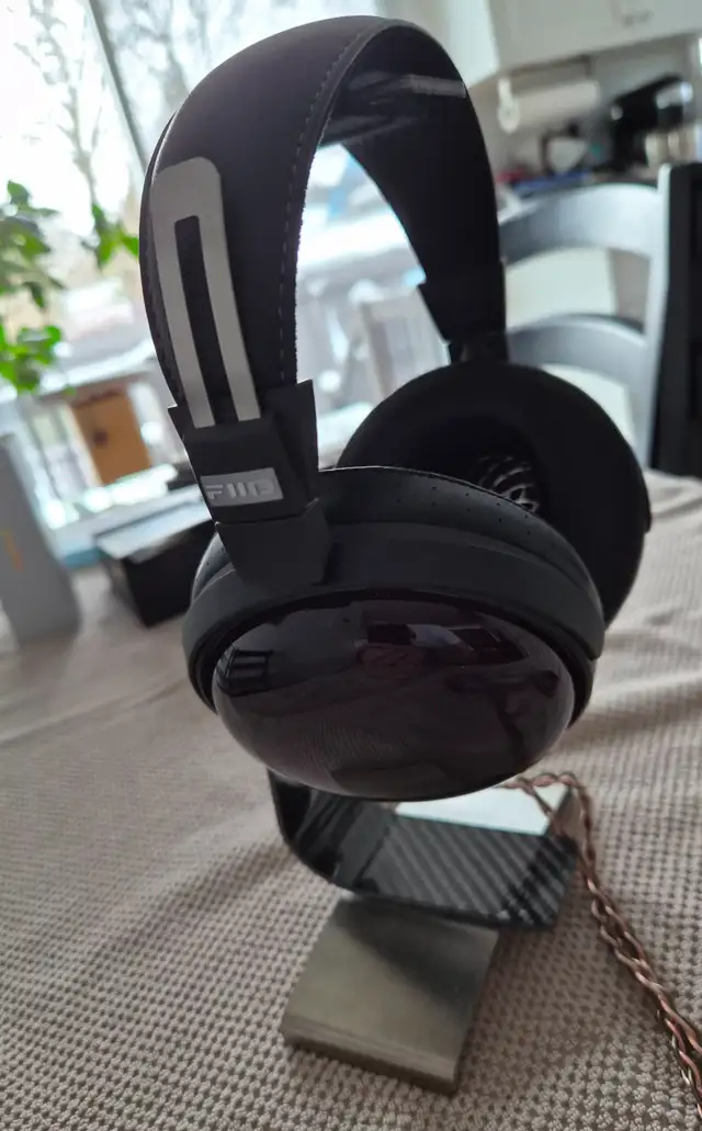 FiiO M-21 DAP & FT13 Dynamic Closed Headphone Combo - Like New - Photo 5