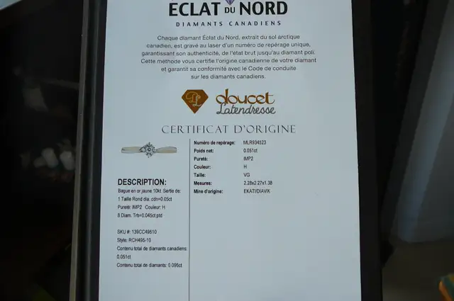 BAGUE OR 10 K. ( 2 tons ) sertie de 10 PTS , Diamants Canadiens - Photo 5