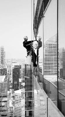 Now Hiring High Rise Window Cleaners