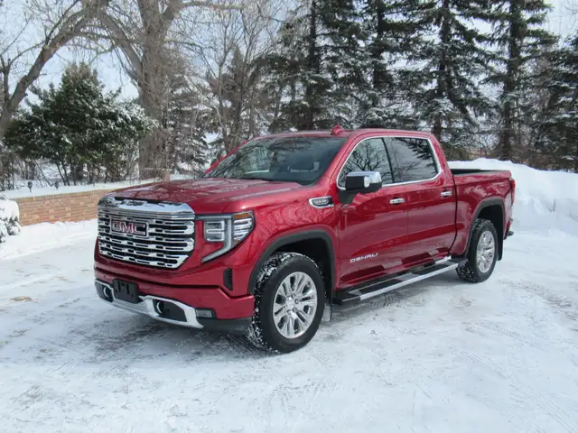 2023 GMC Sierra 1500 Denali 4WD