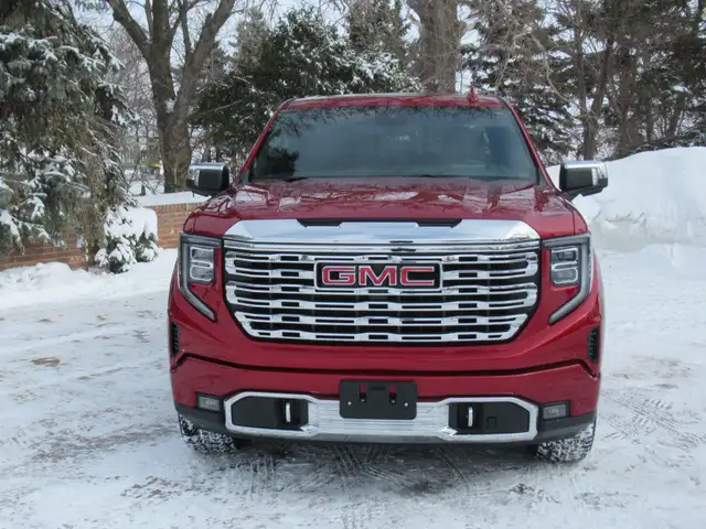 2023 GMC Sierra 1500 Denali 4WD - Photo 9