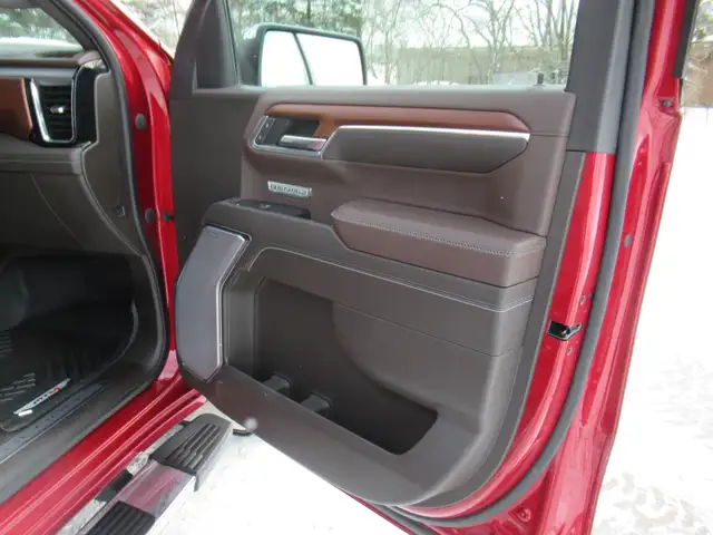 2023 GMC Sierra 1500 Denali 4WD - Photo 22