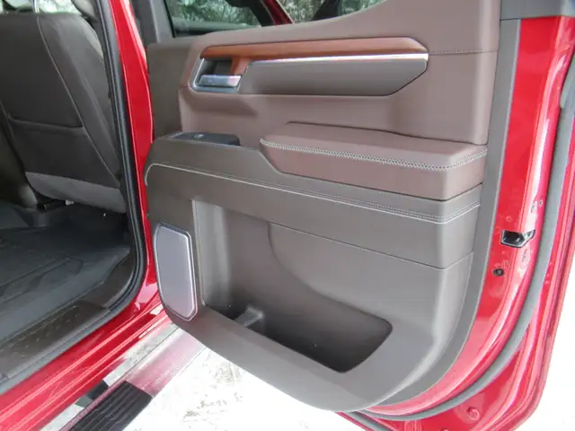 2023 GMC Sierra 1500 Denali 4WD - Photo 27