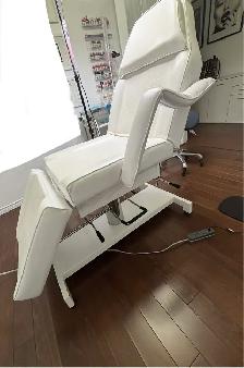 HYDRAULIC TATTOO/MASSAGE BED