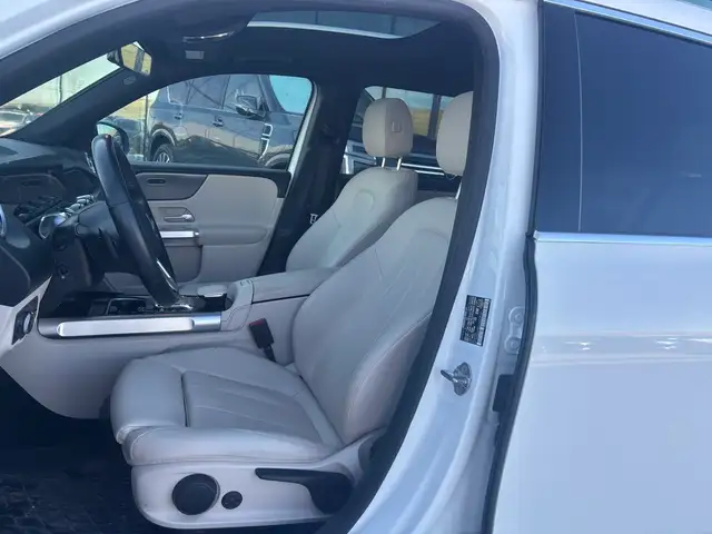 2022 Mercedes-Benz GLB GLB 250 4MATIC • Low KM • Park Assist • P - Photo 12