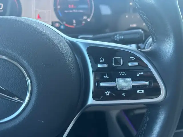 2022 Mercedes-Benz GLB GLB 250 4MATIC • Low KM • Park Assist • P - Photo 20