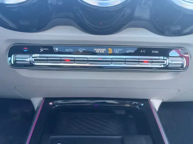 2022 Mercedes-Benz GLB GLB 250 4MATIC • Low KM • Park Assist • P - Photo 26