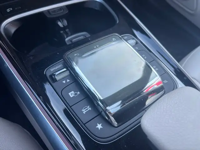 2022 Mercedes-Benz GLB GLB 250 4MATIC • Low KM • Park Assist • P - Photo 28